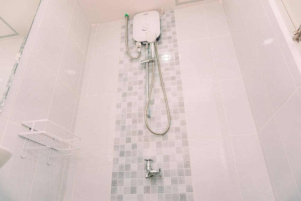 Южный Тангеранг: Simply Look And Comfy Studio At Tokyo Riverside Pik 2 Apartment