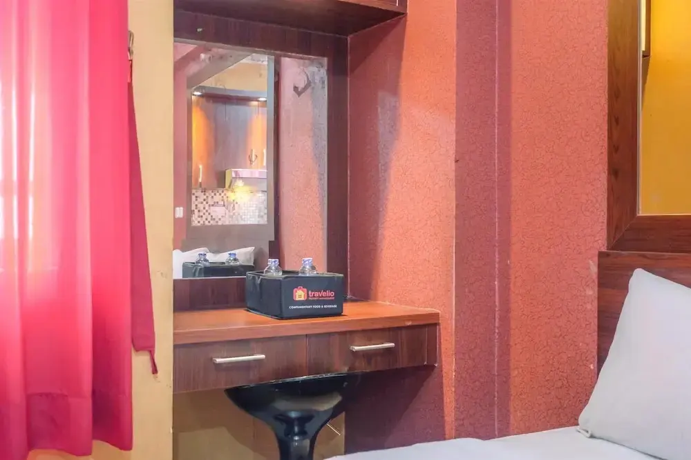 Джакарта: Fancy And Nice Studio At Green Pramuka City Apartment