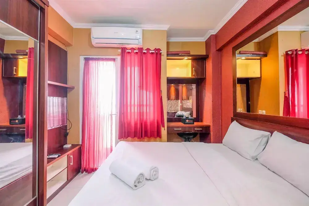 Джакарта: Fancy And Nice Studio At Green Pramuka City Apartment