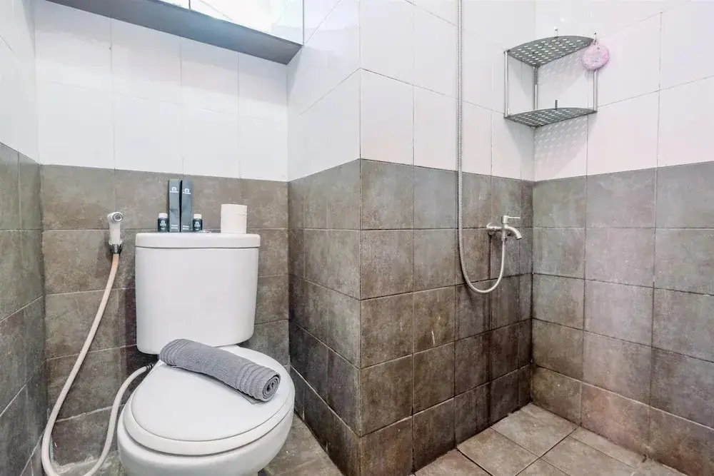 Джакарта: Fancy And Nice Studio At Green Pramuka City Apartment
