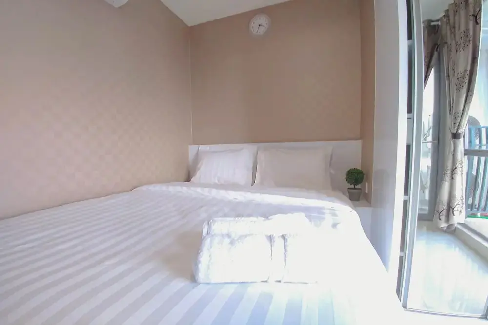 Джакарта: Comfortable 1 Br The Mansion Kemayoran Tower Gloria