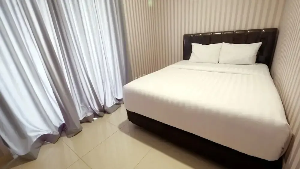 Джакарта: 2 Br Apartment The Mansion Kemayoran Tower Emerald
