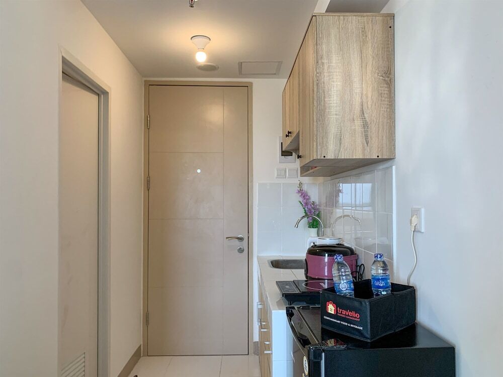 Южный Тангеранг: Studio With Minimalist Design Tokyo Riverside Pik 2 Apartment