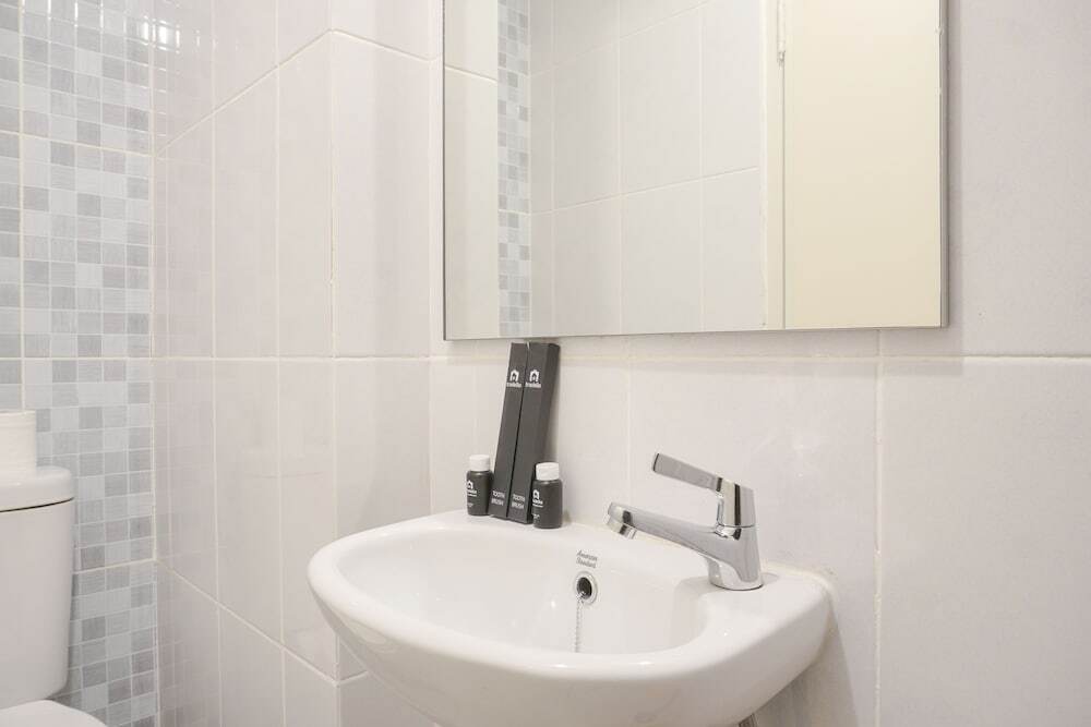 Южный Тангеранг: Best Deal Studio Room At Tokyo Riverside Pik 2 Apartment