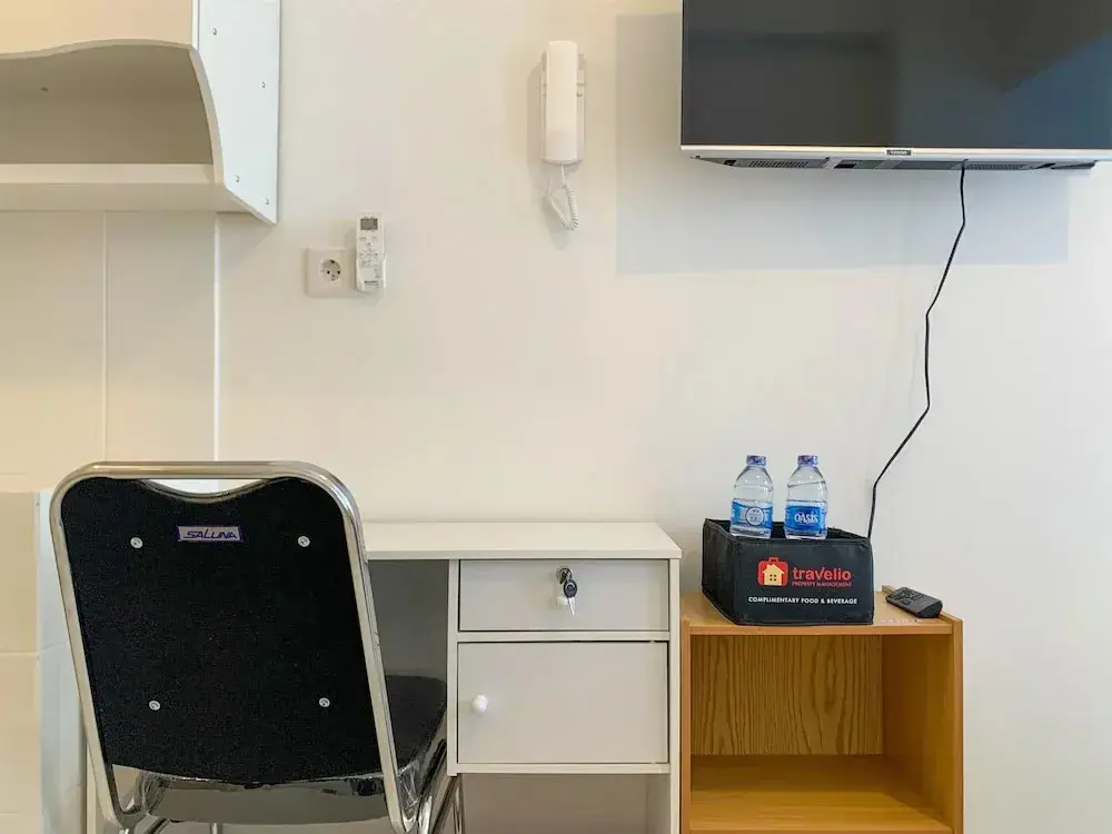 Южный Тангеранг: Comfy And Warm Studio Room At Tokyo Riverside Pik 2 Apartment