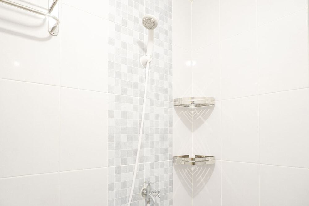 Южный Тангеранг: Homey And Cozy Designed 2Br At Tokyo Riverside Pik 2 Apartment