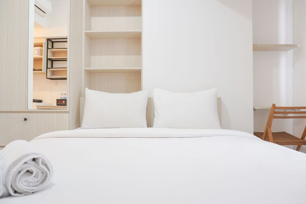 Южный Тангеранг: Simply Look And Tidy Studio At Tokyo Riverside Pik 2 Apartment