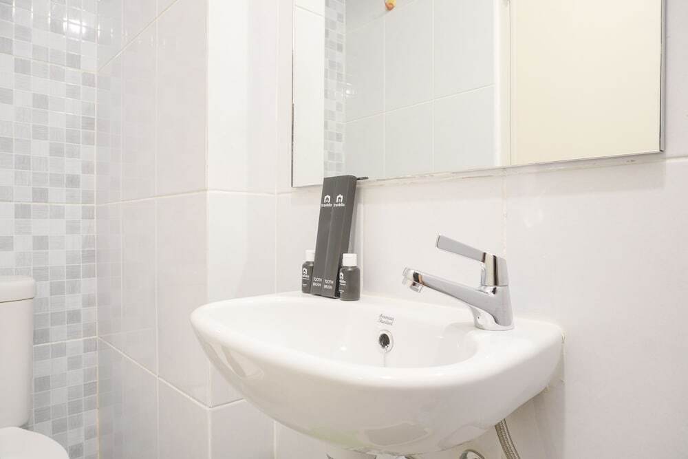 Южный Тангеранг: Simply Look And Tidy Studio At Tokyo Riverside Pik 2 Apartment