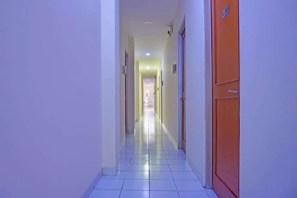 Джакарта: Capital O 92180 Orange Garden 47 Near Lapangan Bulutangkis Parahyangan Taman Sari
