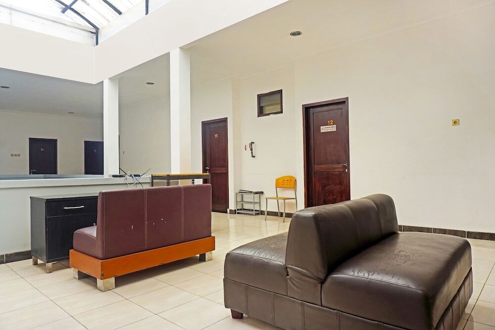 Куруг: OYO 91349 Karawaci Taman Permata 3