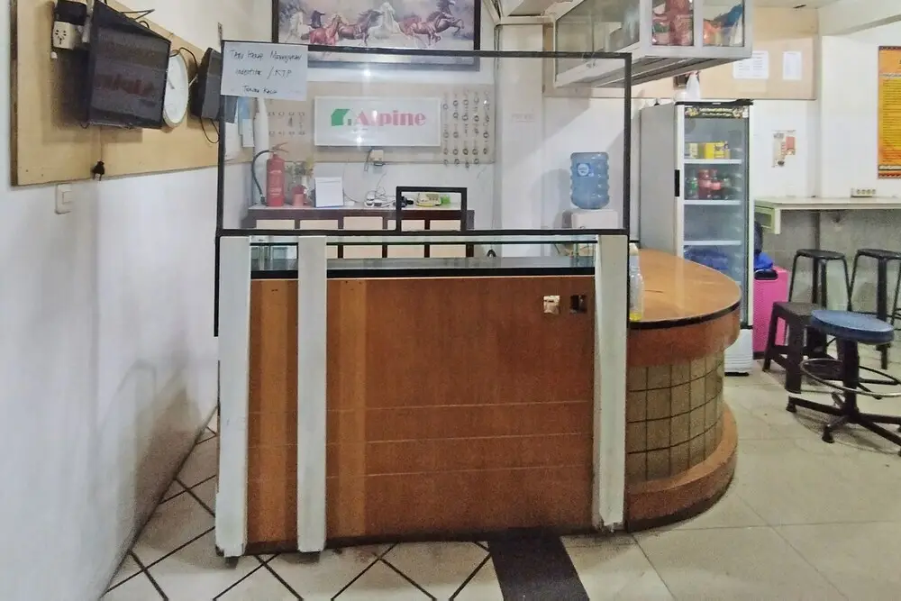Джамби: OYO 92157 Benteng Kost