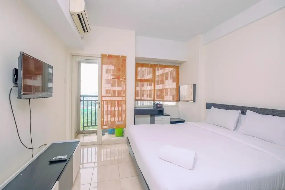 Депок: Comfy Studio At Margonda Residence 3 Apartment