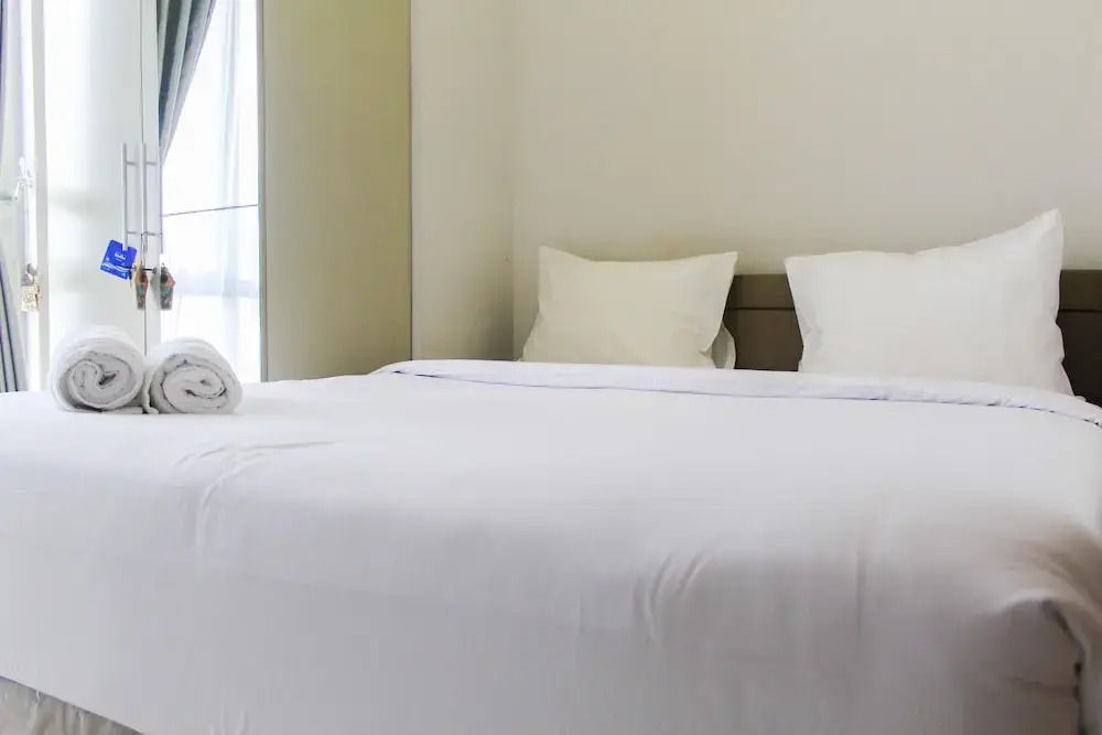Джакарта: Minimalist 1Br With City View At The Mansion Kemayoran Apartment