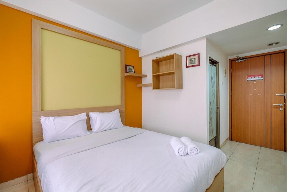 Депок: Studio Apartment With Cozy Design At Margonda Residence 3