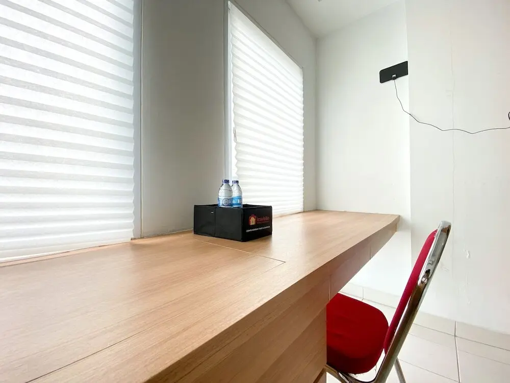Бекаси: Enjoy Living Studio Room At Patraland Urbano Apartment