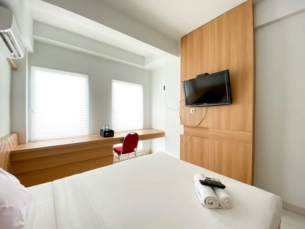 Бекаси: Enjoy Living Studio Room At Patraland Urbano Apartment