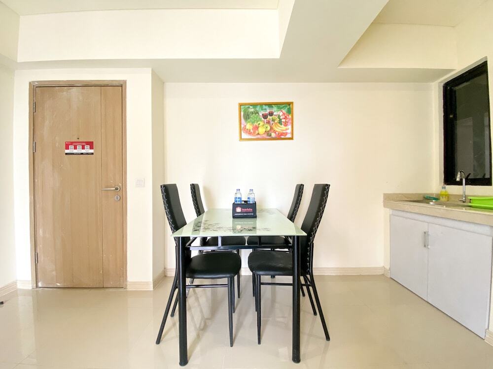 Сибату: Spacious 2Br With Extra Room At Meikarta Apartment