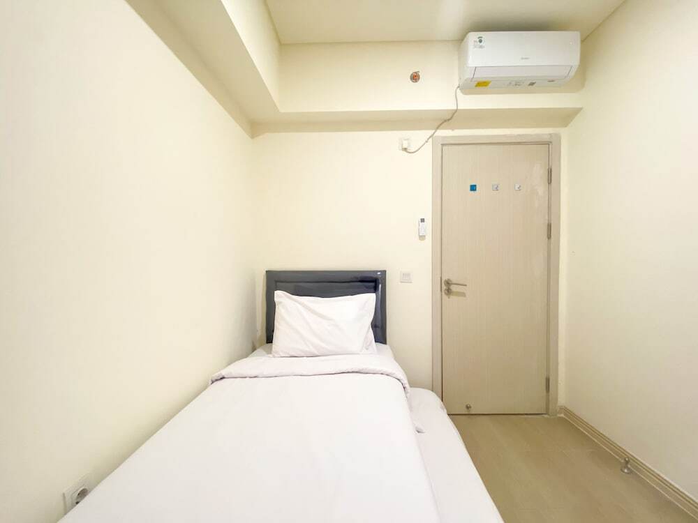 Сибату: Spacious 2Br With Extra Room At Meikarta Apartment