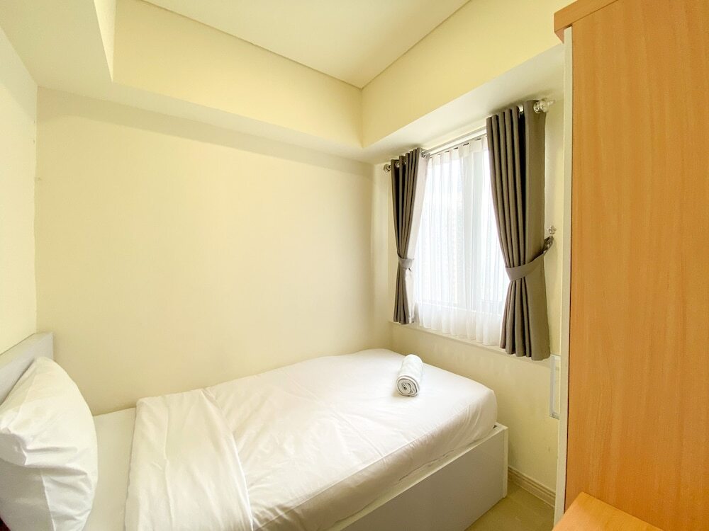 Сибату: Tranquil Designed 2Br At Meikarta Apartment
