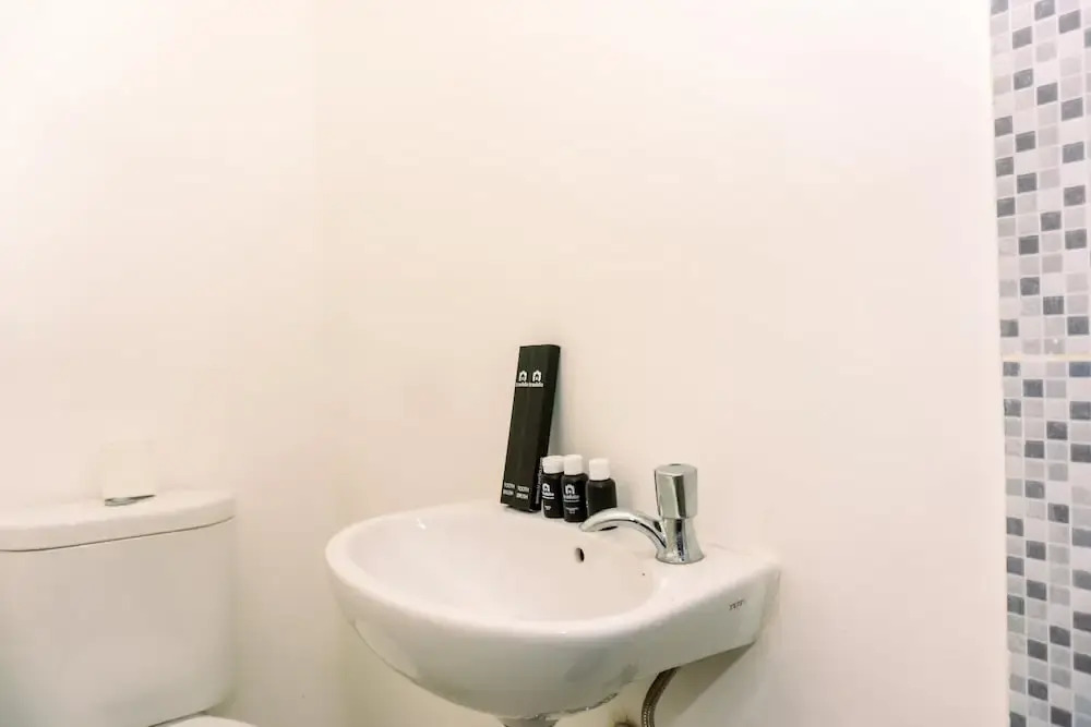 Тангеранг: Simply Studio No Kitchen Apartment At 5Th Floor Aeropolis Residence