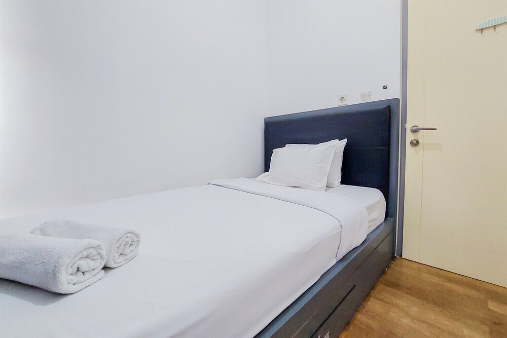 Legok: Good Deal And Comfortable 3Br Apartment M-Town Residence