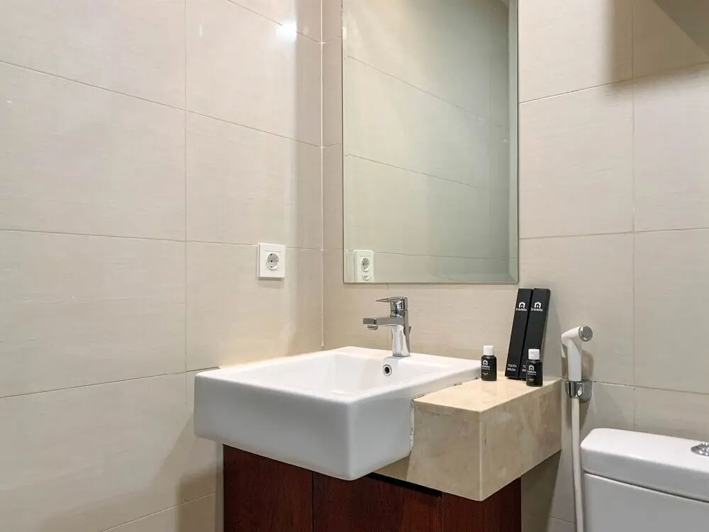 Джакарта: Nice Studio At 17Th Floor Green Sedayu Apartment