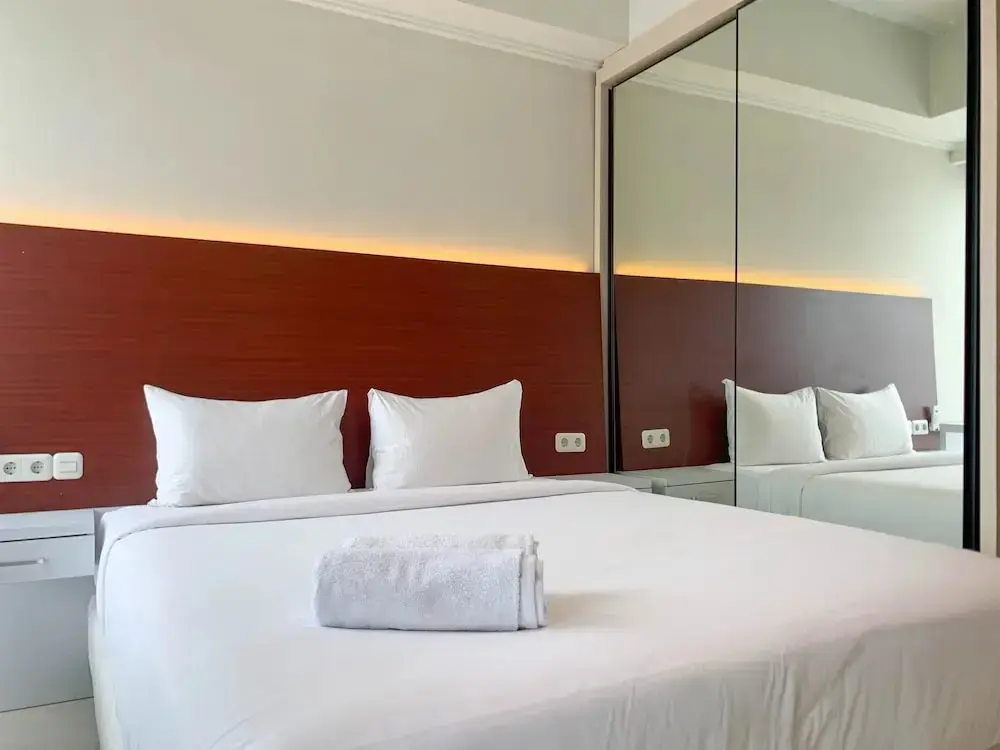 Джакарта: Nice Studio At 17Th Floor Green Sedayu Apartment