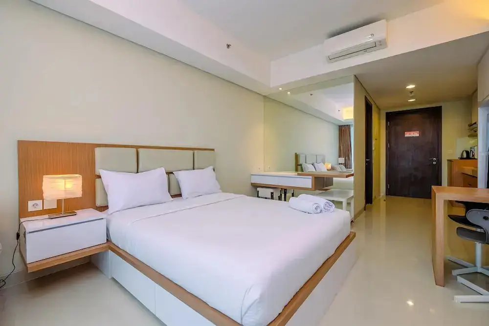 Cozy Living And Spacious Studio At 28Th Floor Kemang Village Apartment — фото 1