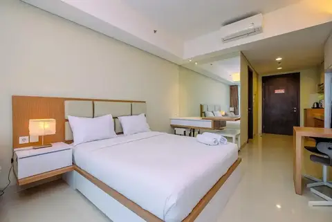 Cozy Living And Spacious Studio At 28Th Floor Kemang Village Apartment — фото 1