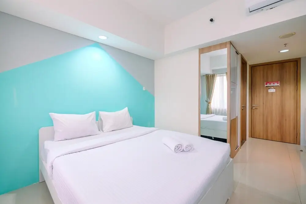 Богор: Homey And Simply Look Studio Room At Bogor Icon Apartment