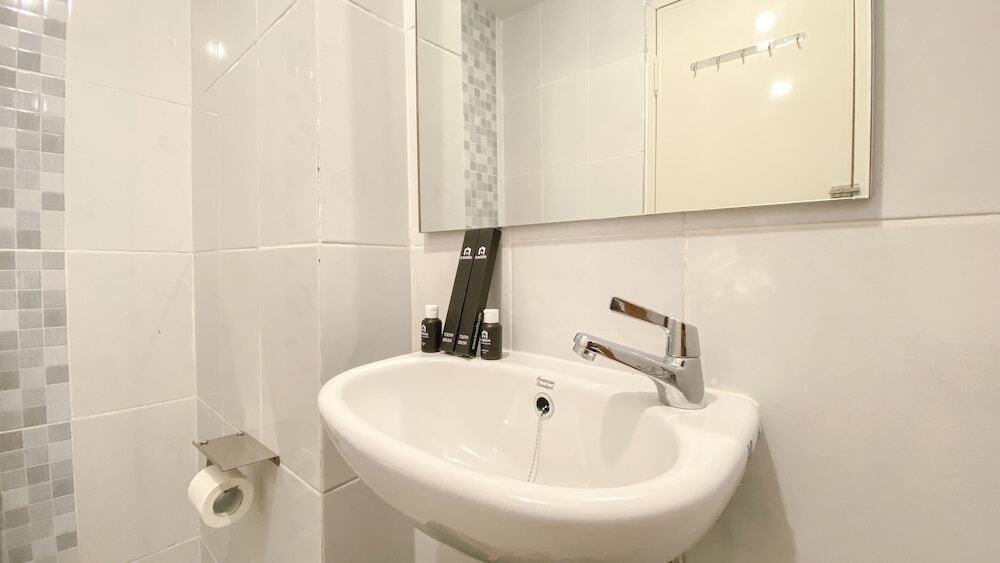 Южный Тангеранг: Well Furnished Studio Room At High Floor Tokyo Riverside Pik 2 Apartment