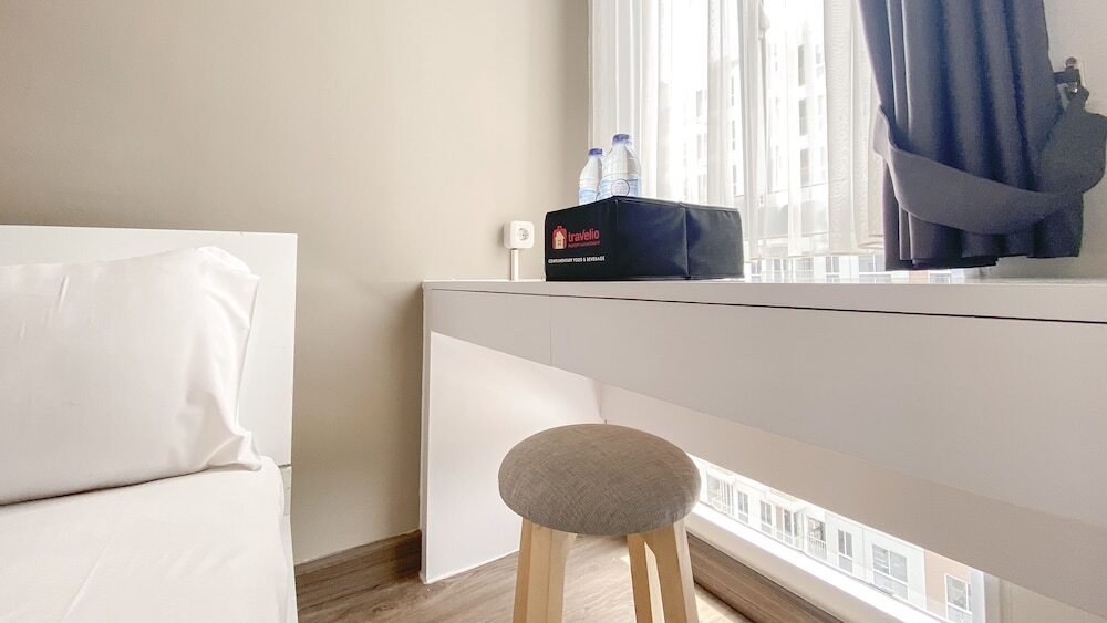 Южный Тангеранг: Well Furnished Studio Room At High Floor Tokyo Riverside Pik 2 Apartment