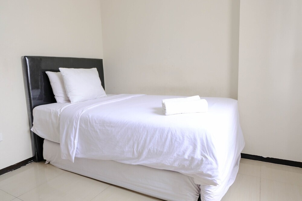 Бандунг: Spacious 3Br At Gateway Pasteur Apartment