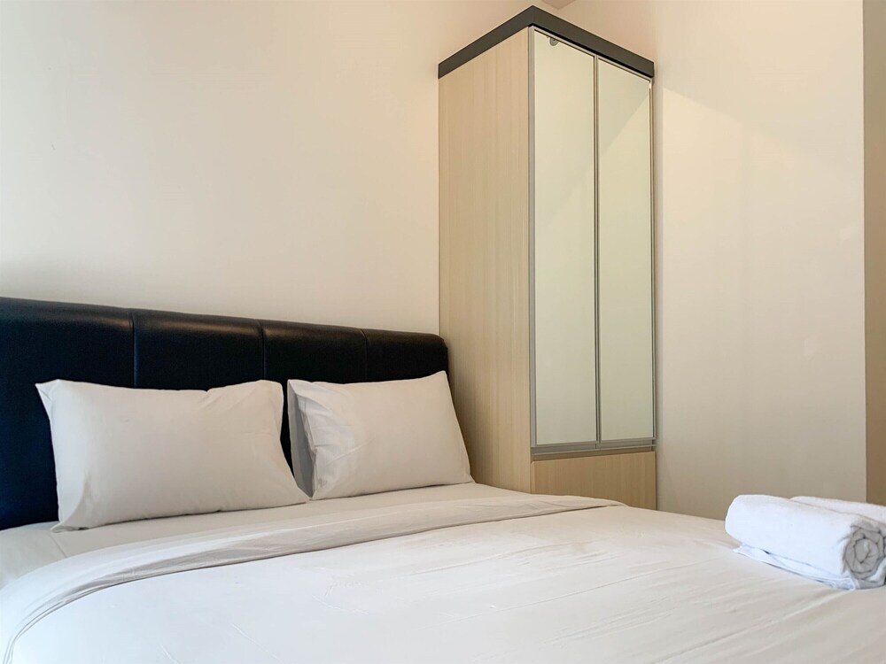 Южный Тангеранг: Cozy And Simply Look Studio Room Tokyo Riverside Pik 2 Apartment