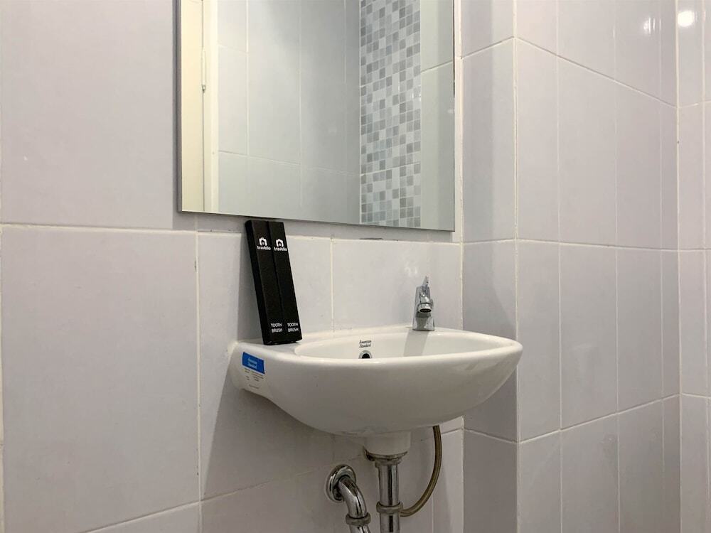 Южный Тангеранг: Cozy And Simply Look Studio Room Tokyo Riverside Pik 2 Apartment