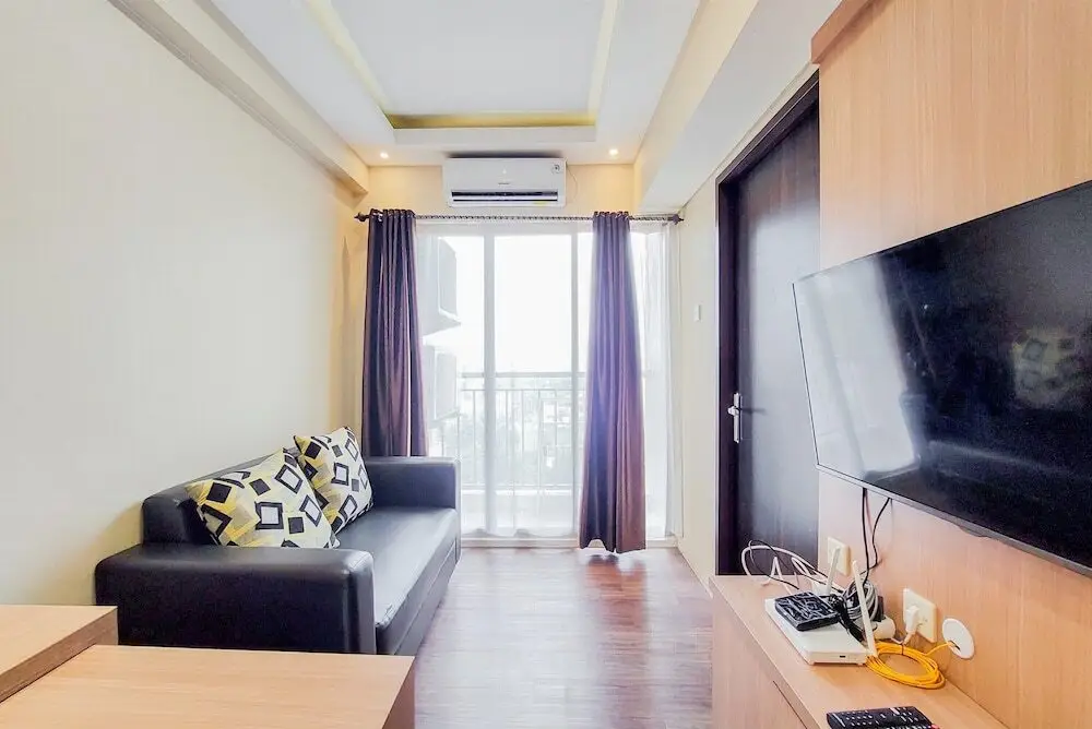 Modern Look And Comfortable 2Br Serpong Greenview Apartment — фото 1