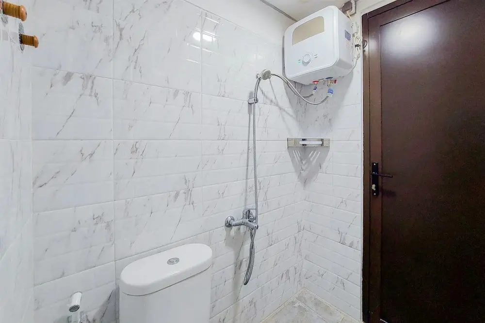 Южный Тангеранг: Modern Look And Comfortable 2Br Serpong Greenview Apartment