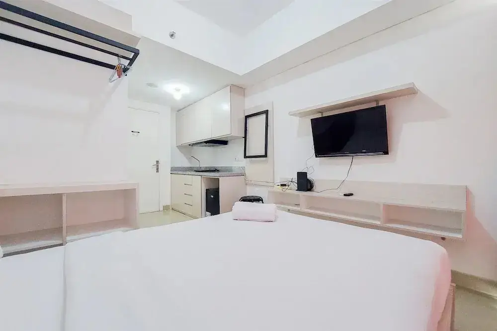 Тангеранг: Comfy Studio At Poris 88 Apartment