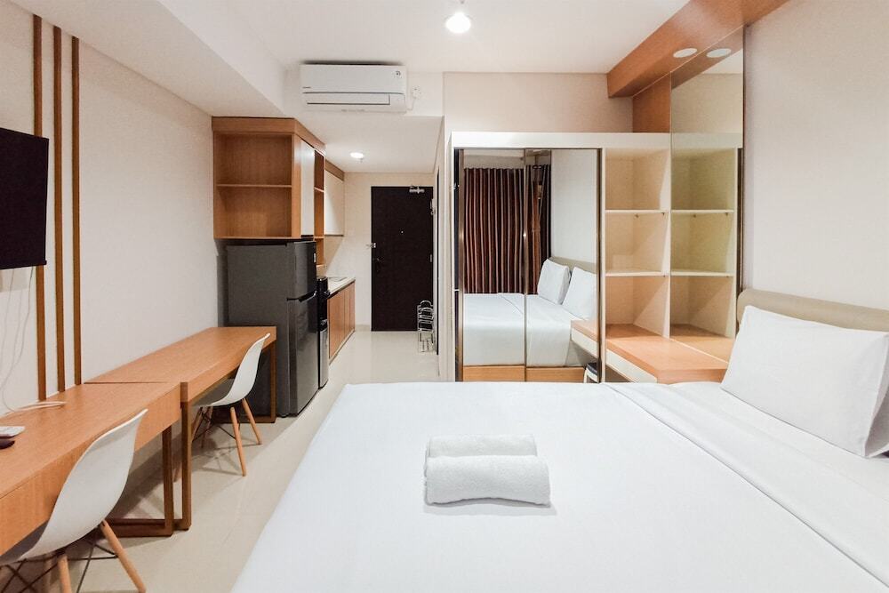 Ngaglik: Homey Studio At Patraland Amarta Apartment