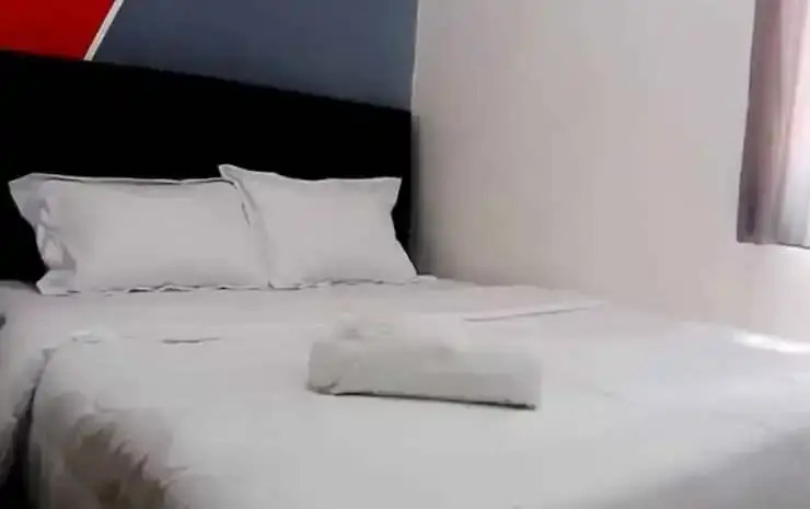 Джомбанг: D'Ariska Rooms Homestay