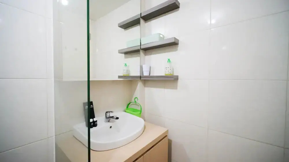 Сурабая: Cozy Studio With Connected To Mall At Orchard Supermall Mansion Apartment