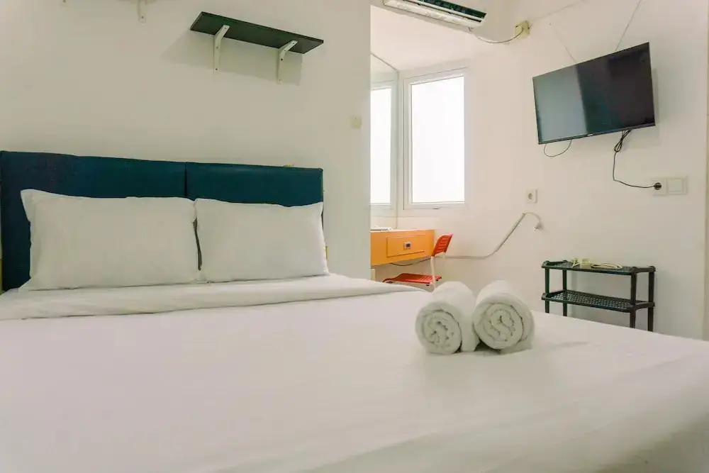 Тангеранг: Homey And Tidy Studio Room Aeropolis Apartment