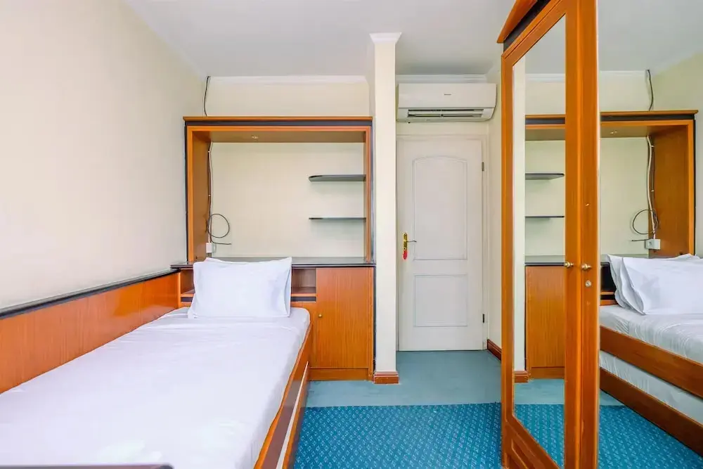 Джакарта: Spacious And Comfort 2Br With Maid Room At Permata Gandaria Apartment