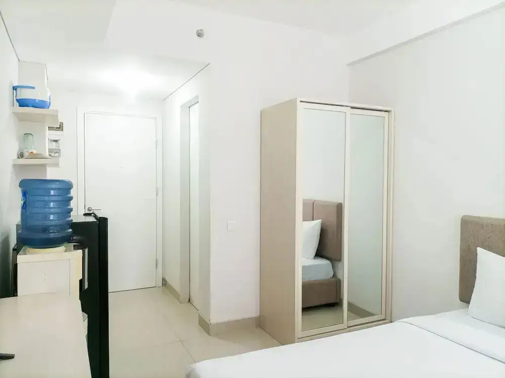 Джокьякарта: Modern Studio At Barsa City Apartment