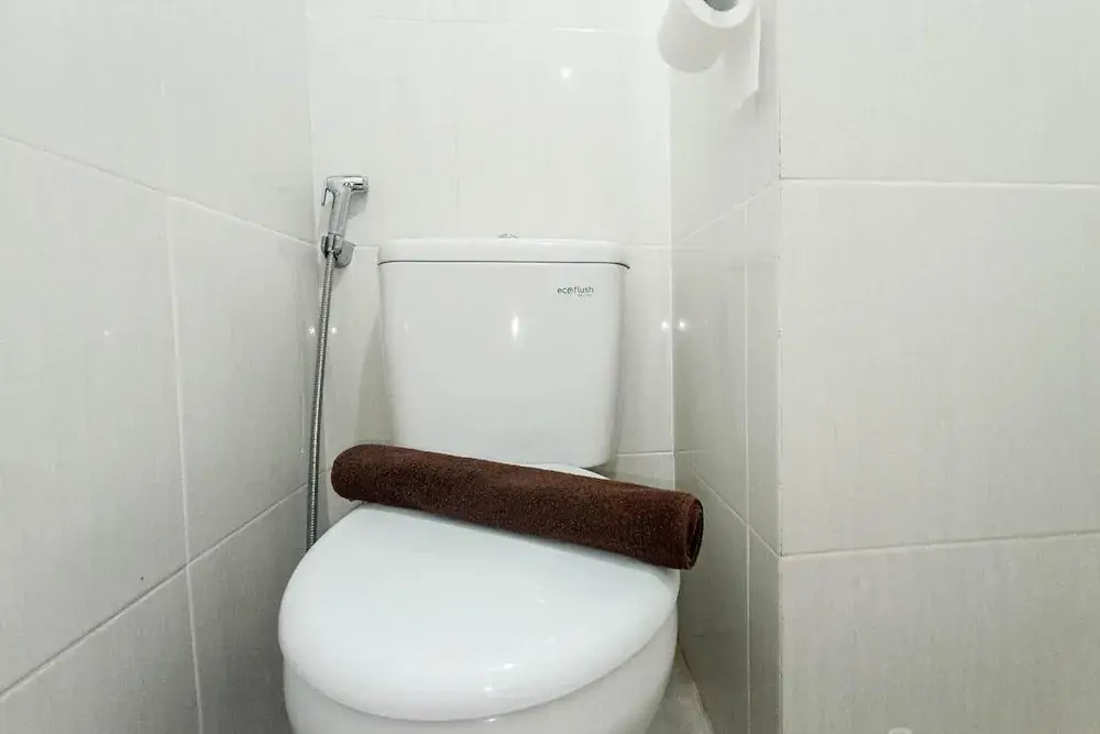 Джокьякарта: Modern Studio At Barsa City Apartment