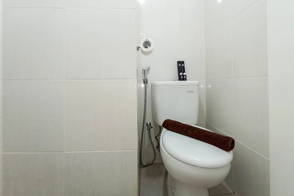 Джокьякарта: Modern Look And Comfortable Studio Barsa City Apartment