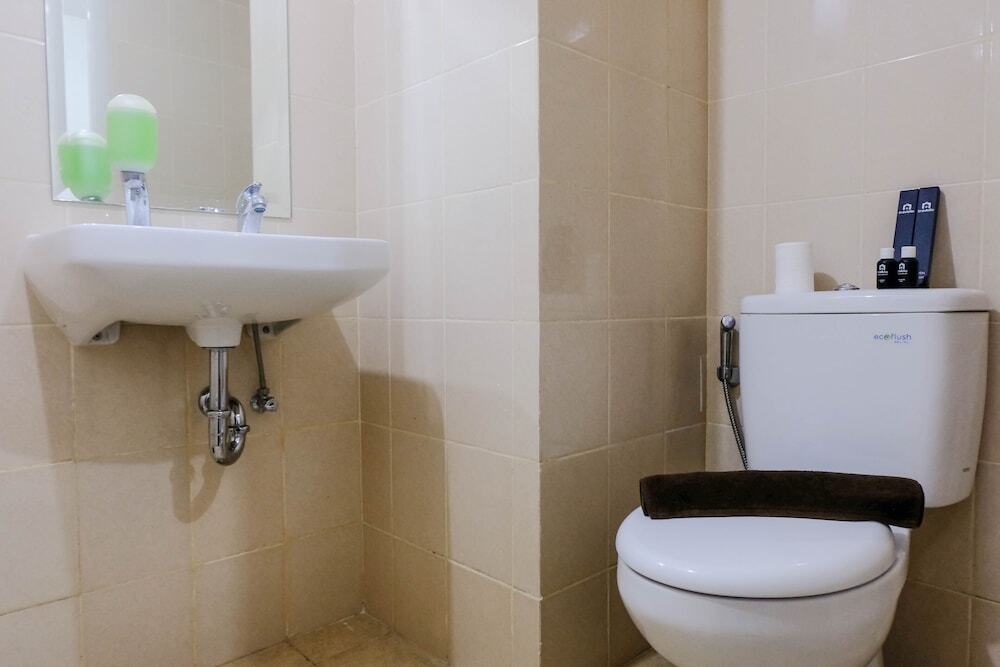Бандунг: Good Deal 1Br Apartment At Parahyangan Residence