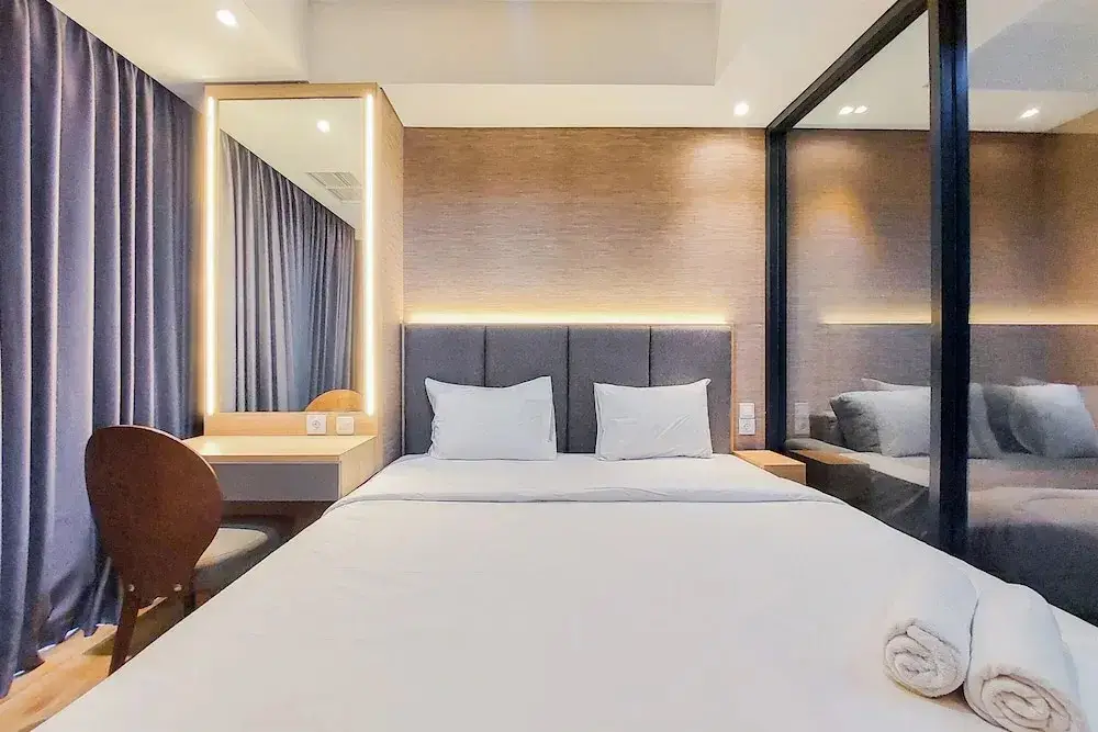 Fancy And Comfortable 1Br The Smith Alam Sutera Apartment — фото 1