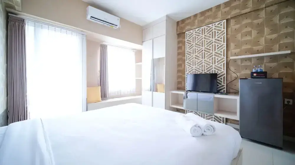 Сурабая: Modern And Cozy Stay Studio Apartment At Tanglin Supermall Mansion