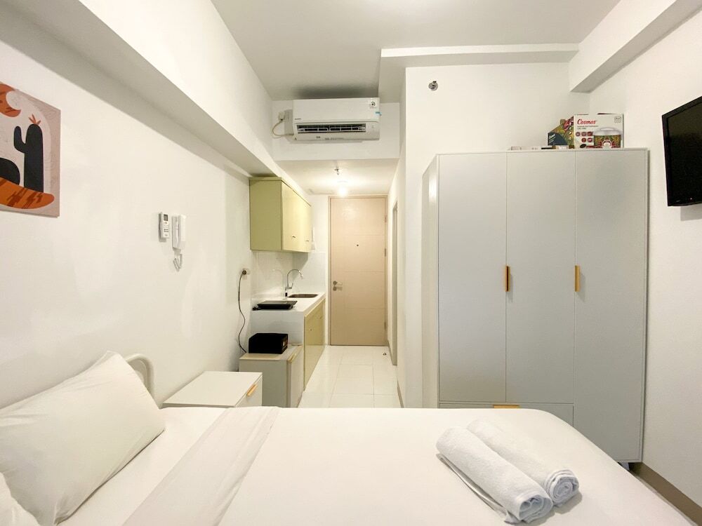Южный Тангеранг: Homey And Enjoy Living Studio Tokyo Riverside Pik 2 Apartment